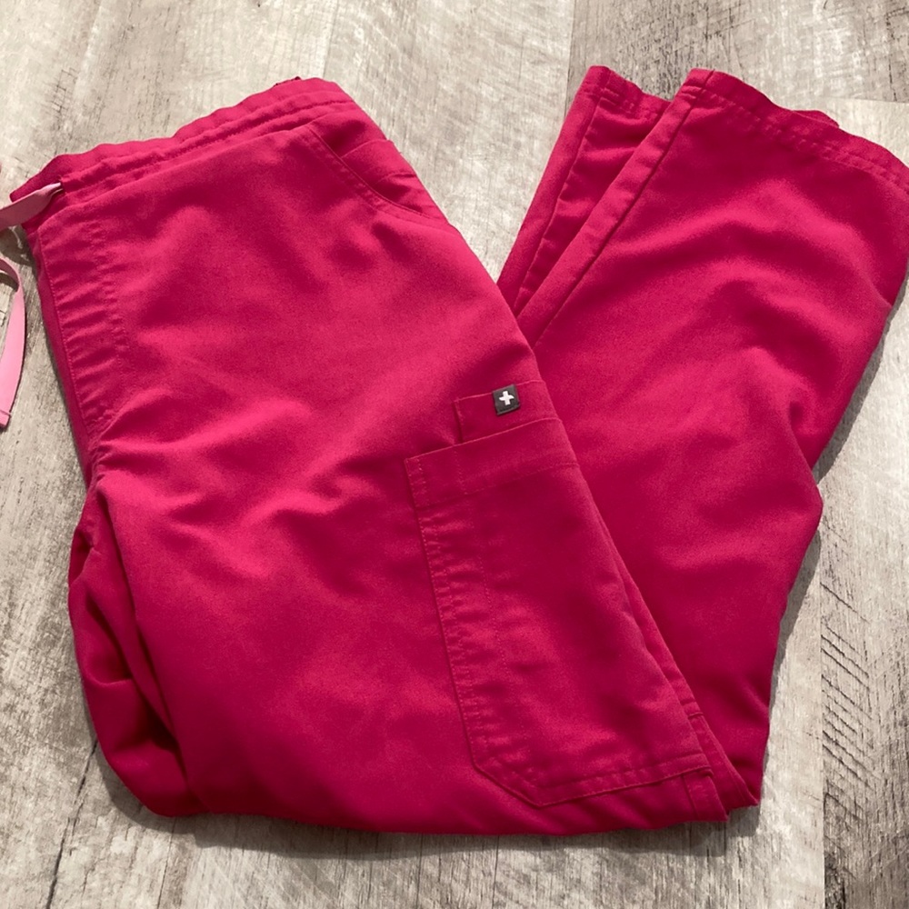 FIGS: Pink “Rose” Color